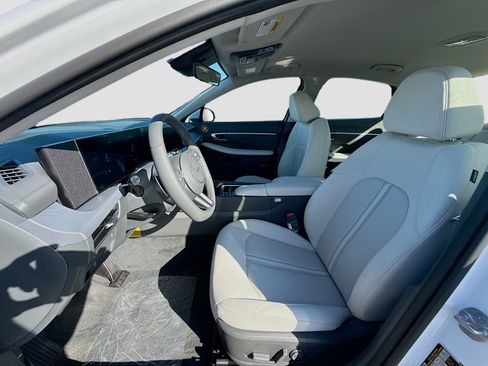 Used 2026 Hyundai Sonata SEL FWD image 14