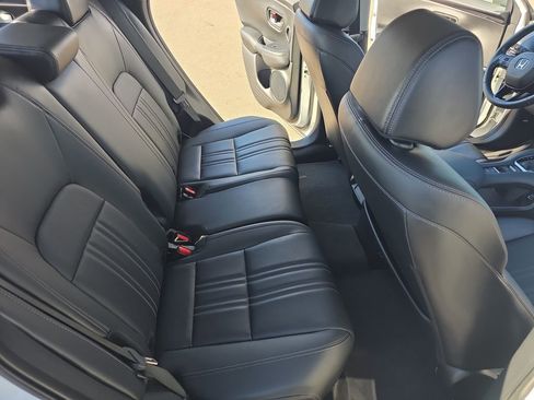 Used 2023 Honda HR-V EX-L image 11