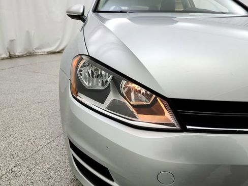 Used 2017 Volkswagen Golf S AWD/4WD image 29