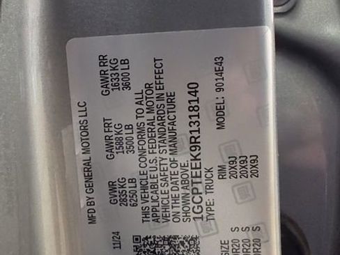 Used 2024 Chevrolet Colorado Trail Boss w/ LPO, Dark Essentials Package AWD/4WD image 29