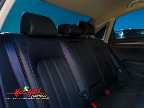 Used 2020 Volkswagen Passat 2.0T SEL image 8