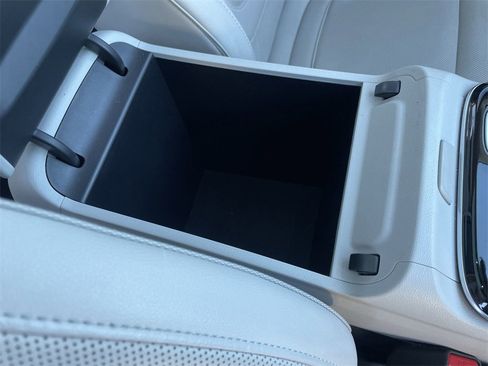 Used 2022 Hyundai Tucson Limited image 33