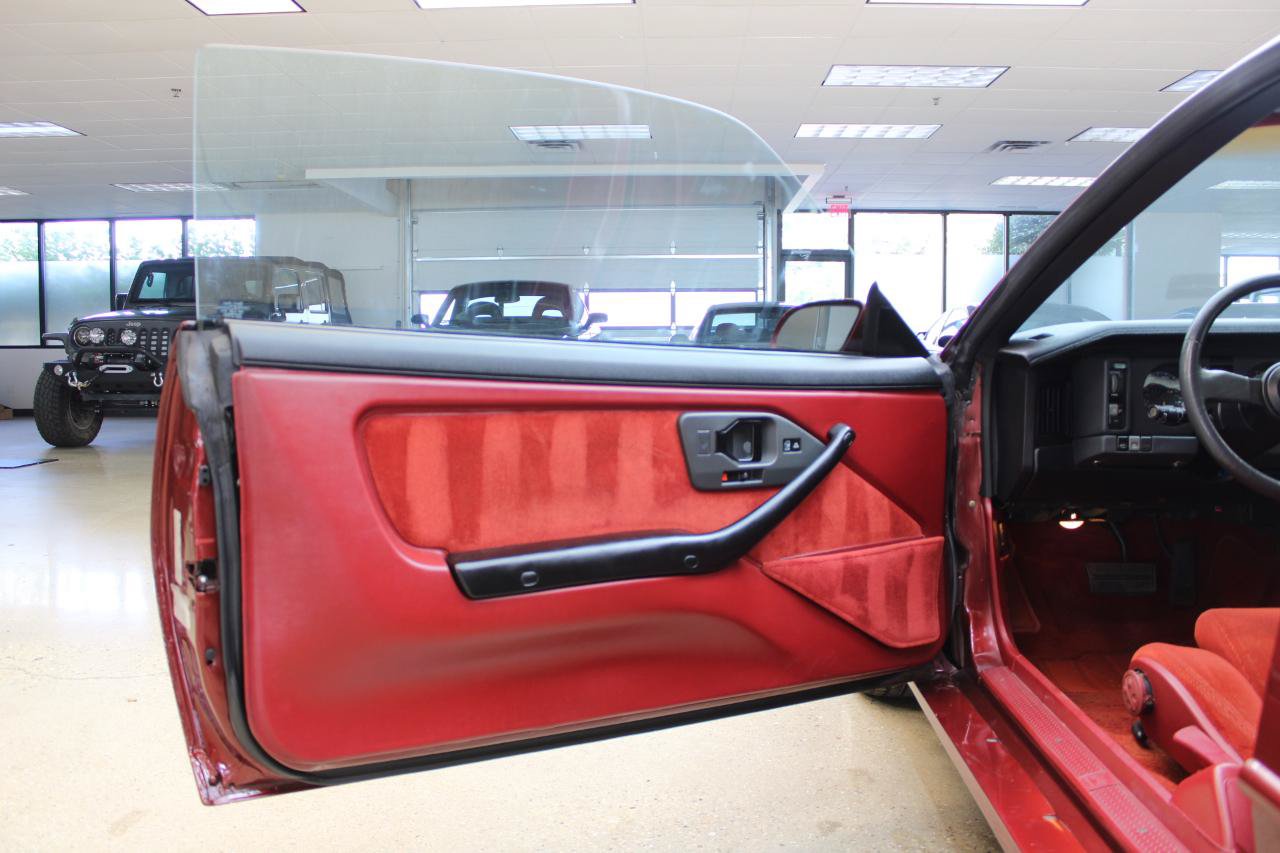 Used 1987 Pontiac Firebird Trans Am RWD image 21
