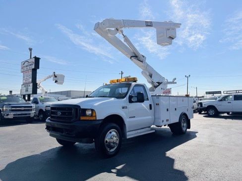 Used 2001 Ford F550 2WD Regular Cab Super Duty image 2