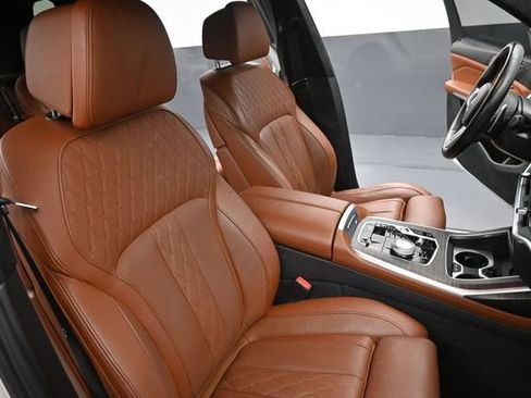 Used 2023 BMW X7 M60i w/ Executive Package AWD/4WD image 29
