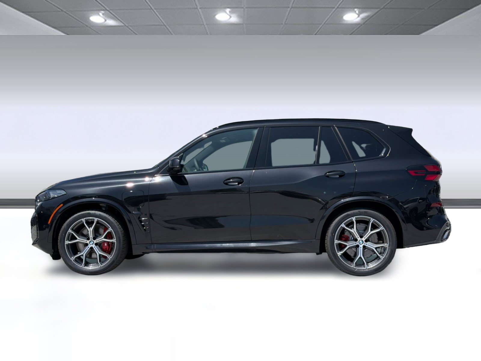 Used 2026 BMW X5 xDrive50e w/ M Sport Package AWD/4WD image 2