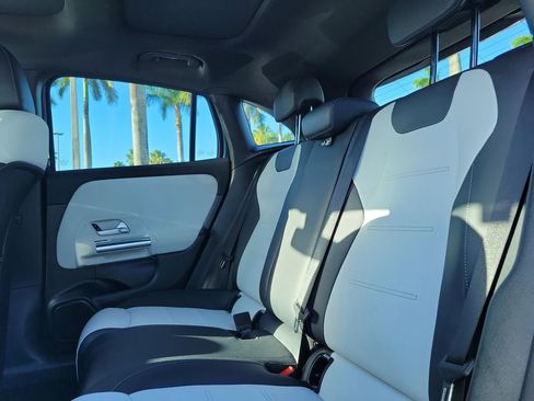 Certified 2022 Mercedes-Benz GLA 250 image 11