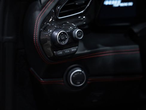 Used 2018 Ferrari 488 Spider image 65