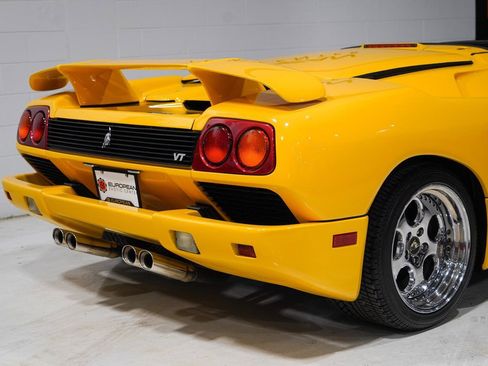 Used 1998 Lamborghini Diablo VT image 22