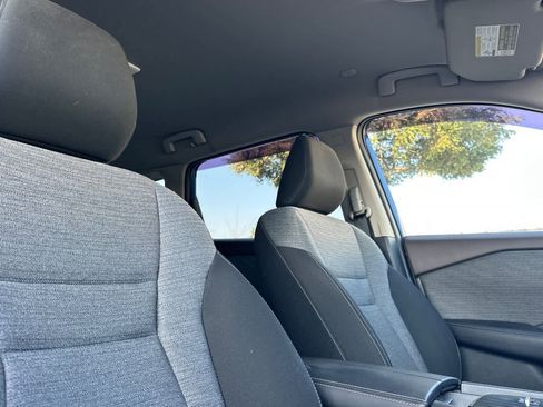 Used 2023 Nissan Rogue SV image 17