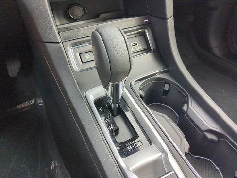 Certified 2025 Subaru Ascent Limited image 27