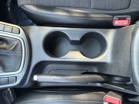 Used 2021 Kia Seltos S FWD image 39