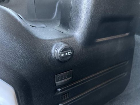 Used 2023 Jeep Wrangler Unlimited w/ Dual Top Group image 15