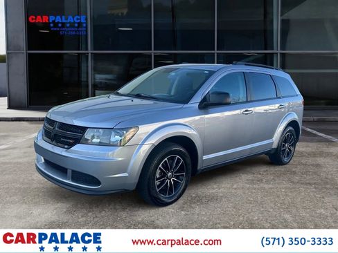 Used 2018 Dodge Journey SE w/ Blacktop Package image 1