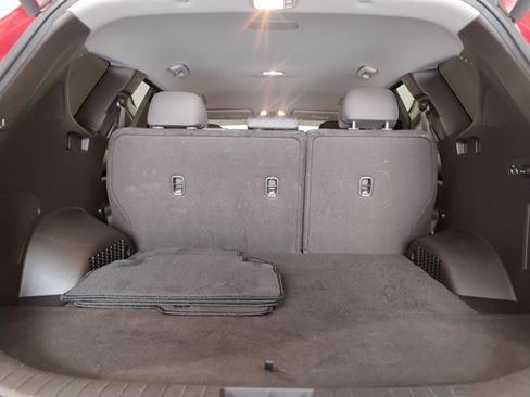 Used 2019 Hyundai Santa Fe SEL FWD image 8