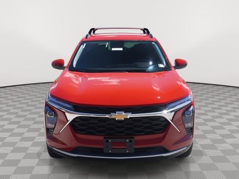 New 2026 Chevrolet Trax LT FWD image 9