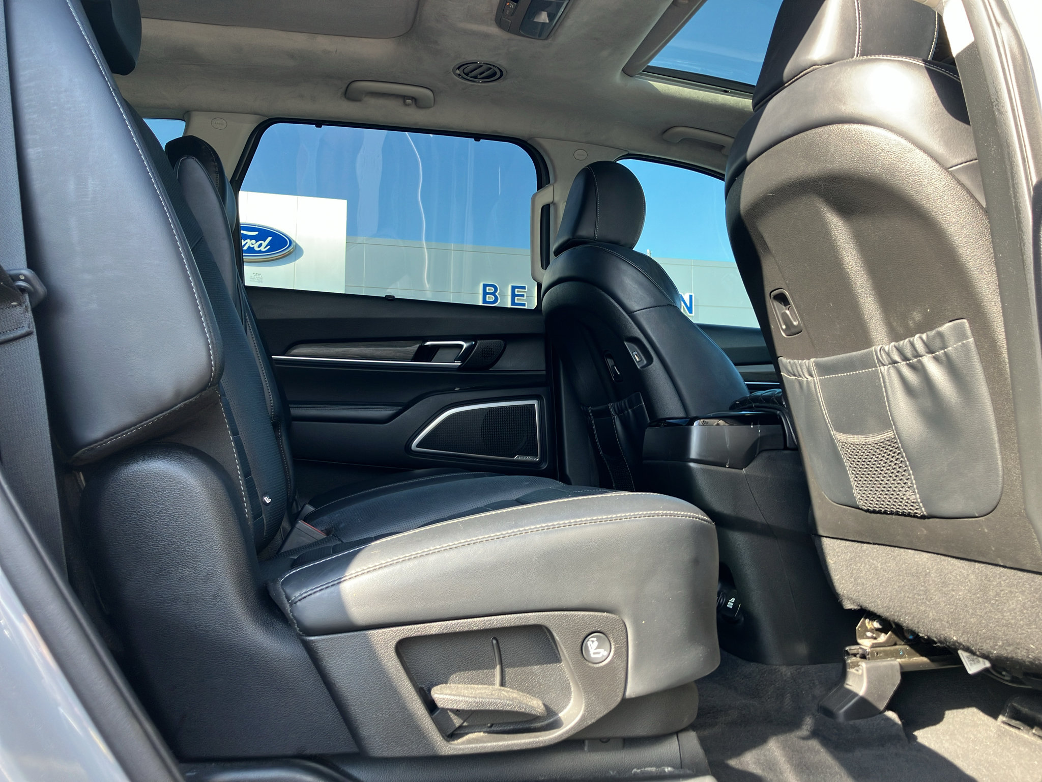 Used 2022 Kia Telluride SX w/ SX Prestige Package AWD/4WD image 36