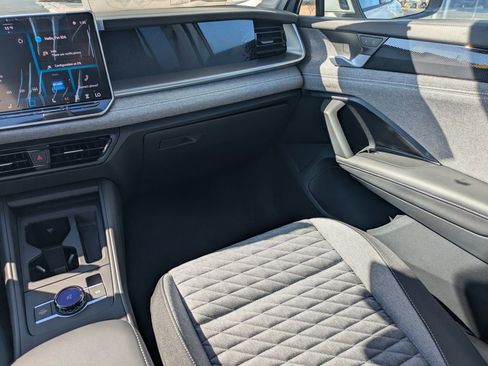 New 2026 Volkswagen Tiguan S FWD image 17
