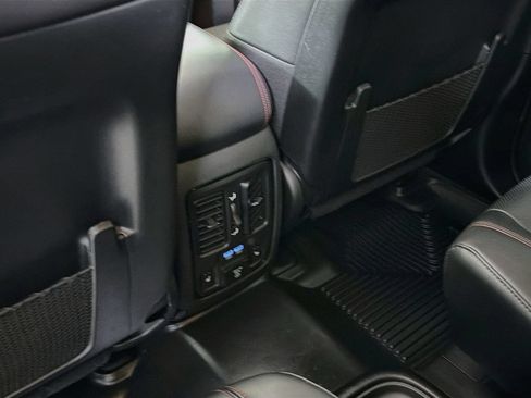 Used 2023 Dodge Durango R/T RWD image 29