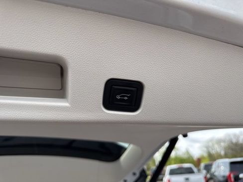Used 2025 GMC Acadia Denali FWD image 22