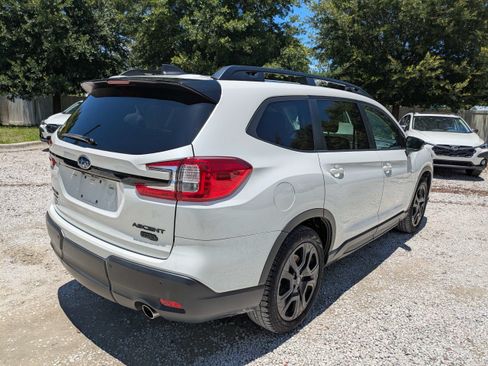 Certified 2024 Subaru Ascent Onyx Edition AWD/4WD image 4
