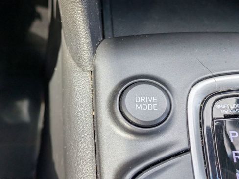 Used 2021 Hyundai Kona SEL AWD/4WD image 26
