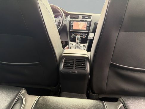 Used 2019 Volkswagen Golf R 2.0T w/DCC & Navigation image 23