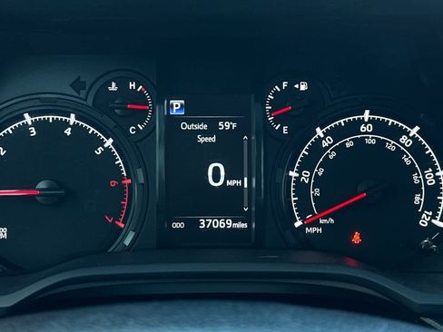 Used 2023 Toyota 4Runner 40th Anniversary SE image 29