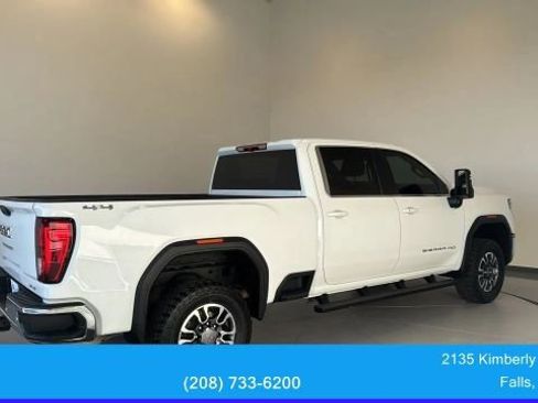 Used 2025 GMC Sierra 2500 SLE AWD/4WD image 9
