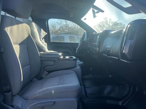 Used 2018 Chevrolet Silverado 1500 LS w/ Trailering Package image 9