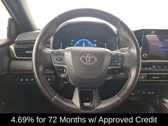 Used 2025 Toyota Camry SE FWD image 19