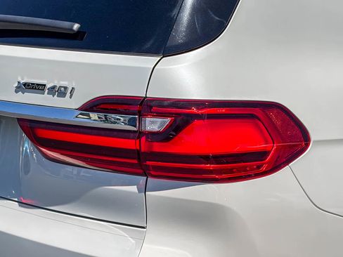 Used 2019 BMW X7 xDrive40i w/ Dynamic Handling Package AWD/4WD image 8