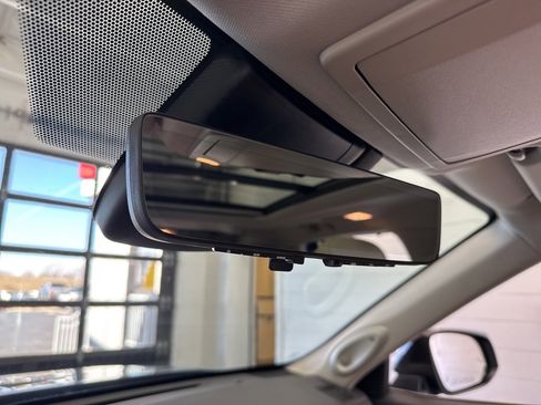 Used 2023 Toyota Highlander Platinum image 34