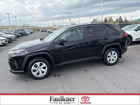 Used 2025 Toyota RAV4 LE AWD/4WD image 13
