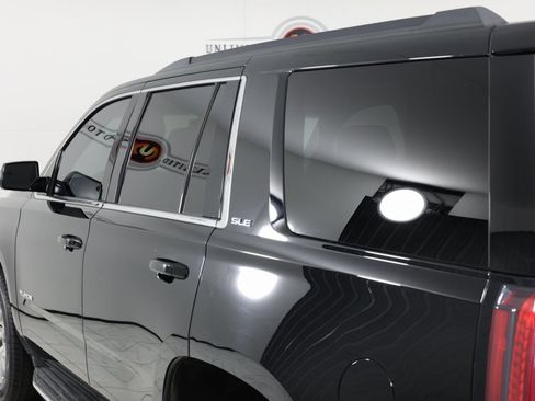 Used 2018 GMC Yukon SLE w/ SLE Value Package image 42