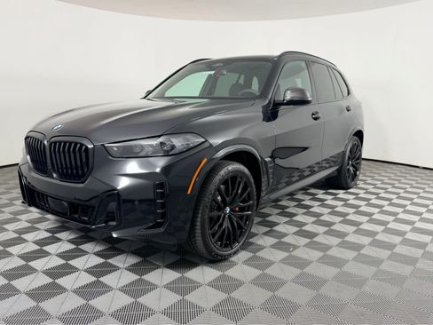 New 2026 BMW X5 xDrive40i w/ M Sport Package AWD/4WD image 7