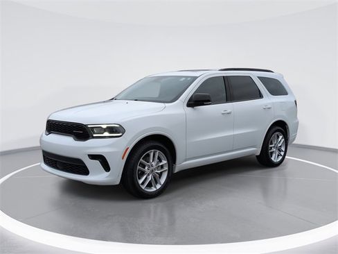 Used 2024 Dodge Durango GT image 1