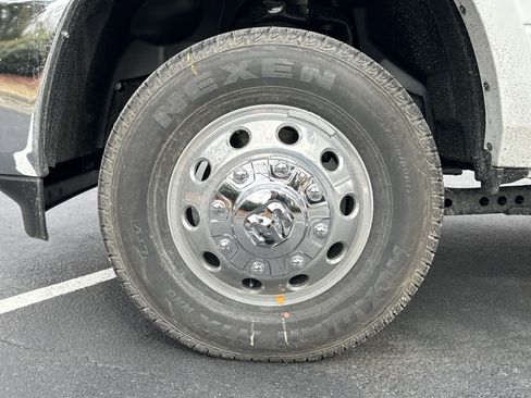 New 2026 RAM 3500 Longhorn image 11