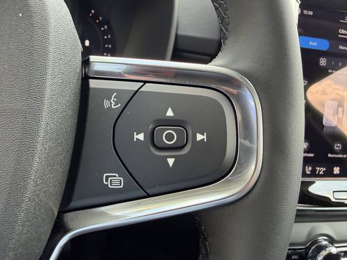 New 2026 Volvo XC40 B5 Core w/ Protection Package image 34