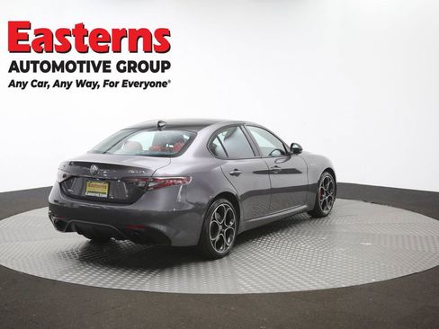 Used 2024 Alfa Romeo Giulia Veloce AWD/4WD image 40