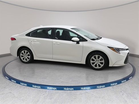 Used 2023 Toyota Corolla LE w/ Carpet Mat Package (TMS) image 4