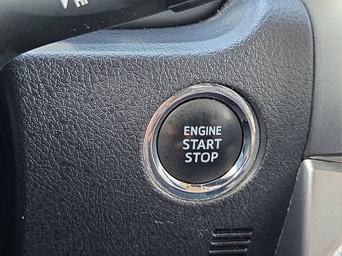 Used 2021 Toyota 4Runner SR5 Premium AWD/4WD image 17