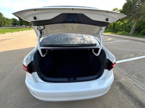 Used 2019 Volkswagen Jetta S FWD image 10