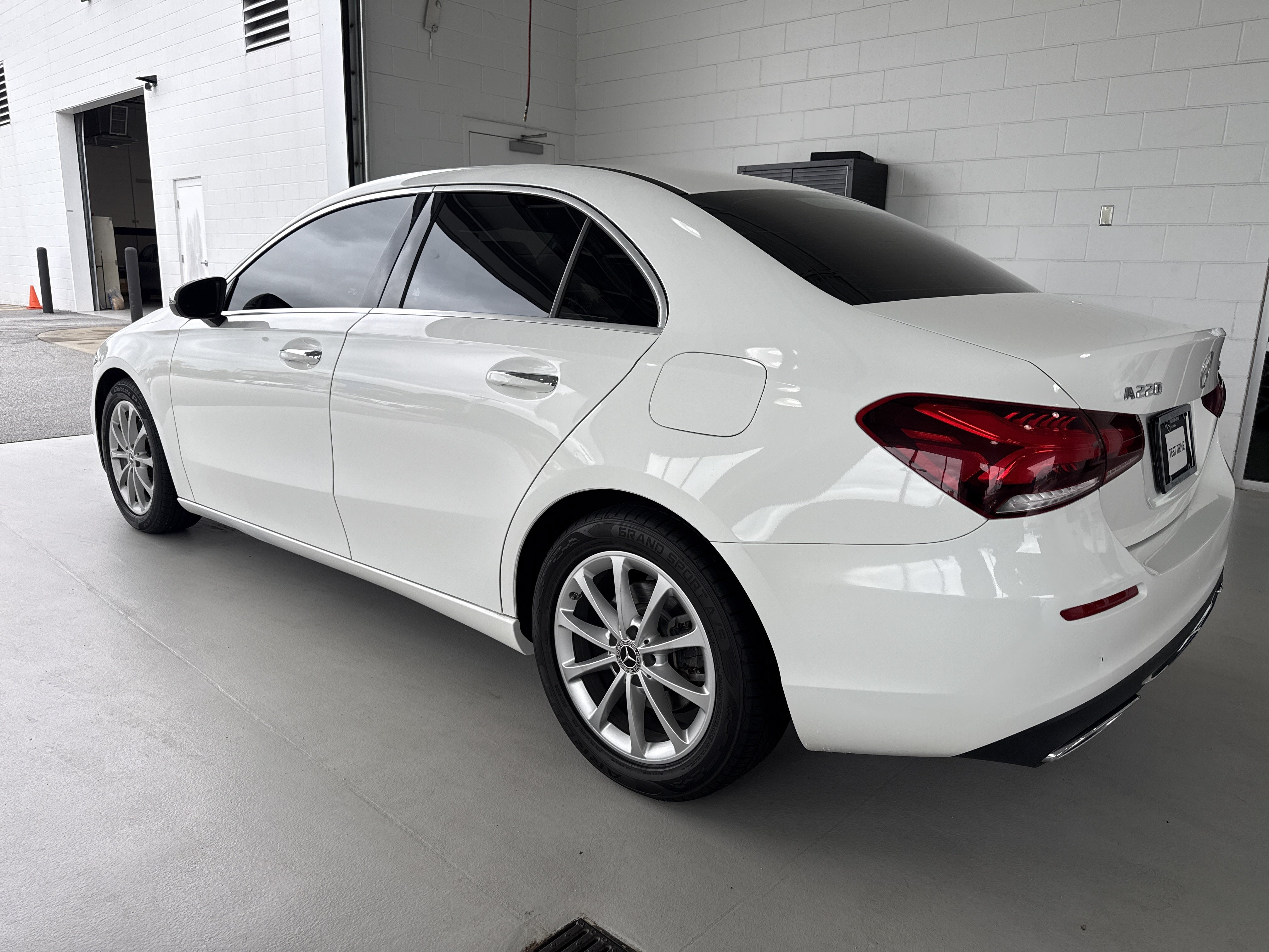 Certified 2021 Mercedes-Benz A 220 4MATIC image 3