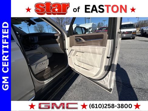 Certified 2022 GMC Yukon Denali w/ Denali Premium Package image 11
