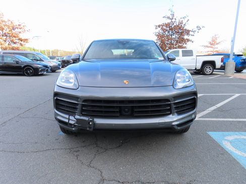 Used 2021 Porsche Cayenne Coupe image 2