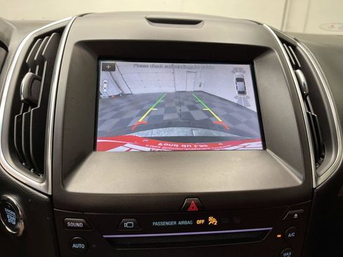 Used 2019 Ford Edge Titanium w/ Equipment Group 301A AWD/4WD image 6