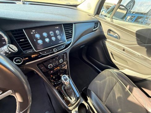 Used 2021 Buick Encore Preferred w/ Safety Package image 11