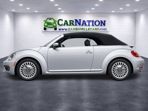 Used 2016 Volkswagen Beetle 1.8T S FWD image 3