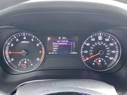 Used 2023 Kia Forte LXS w/ LXS Technology Package image 19